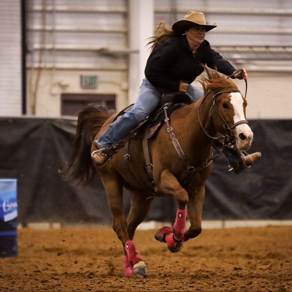A REAL BARREL RACER, bringing you COWGIRL CHIC fashion 🤠🤠🤠